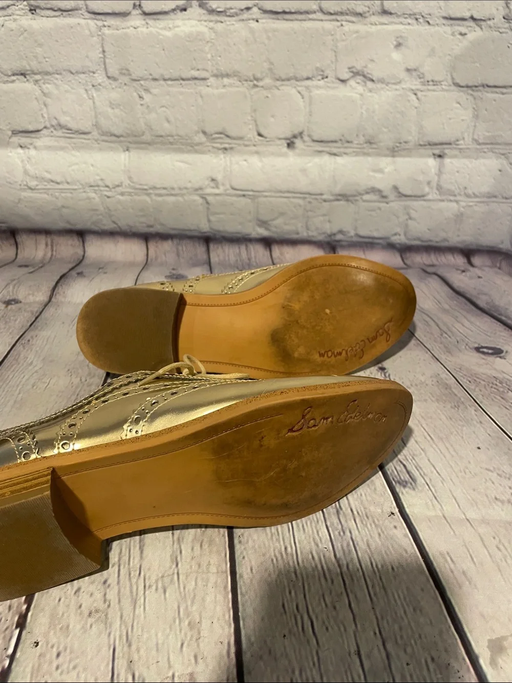 Sam Edelman Women Gold Metallic Wingtip Oxfords Sz 6